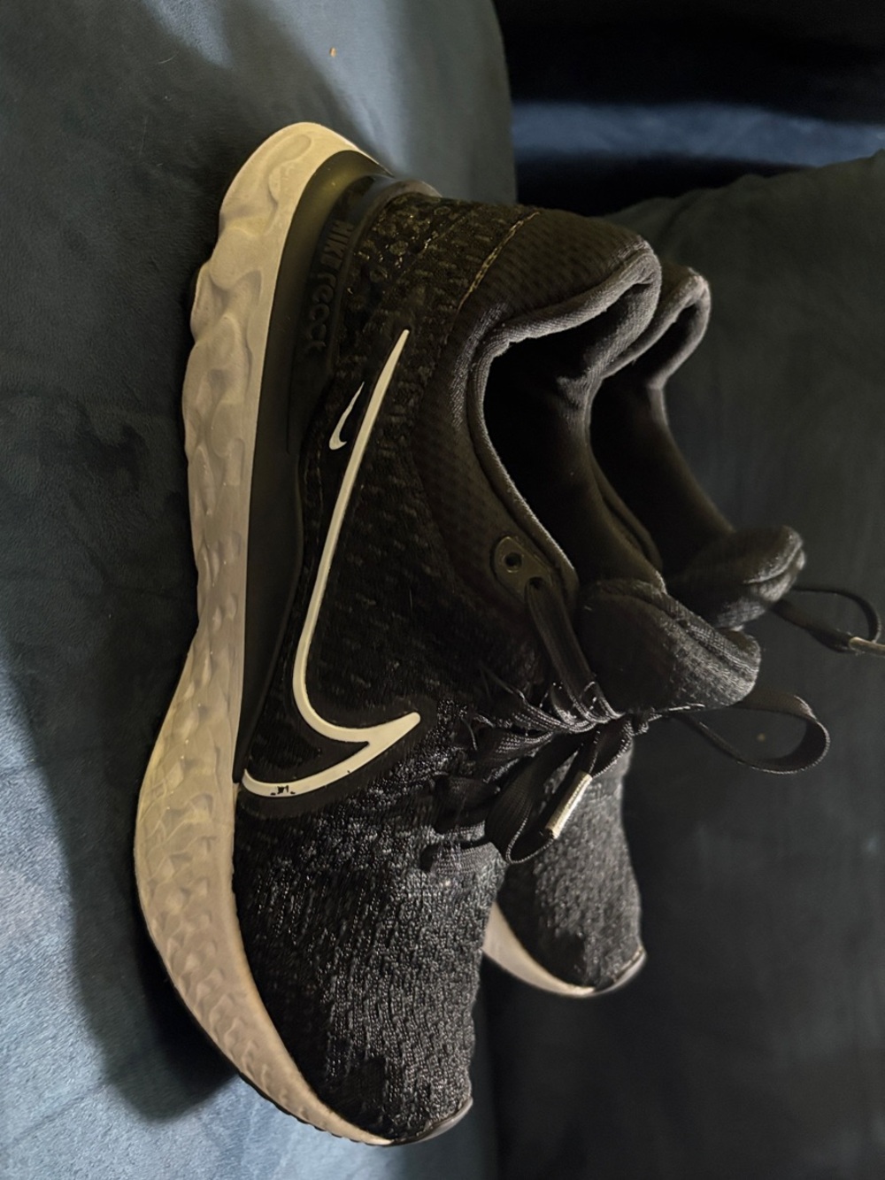 Nike Infinity React size  9 women’s Black and White Knit Running Sneakers